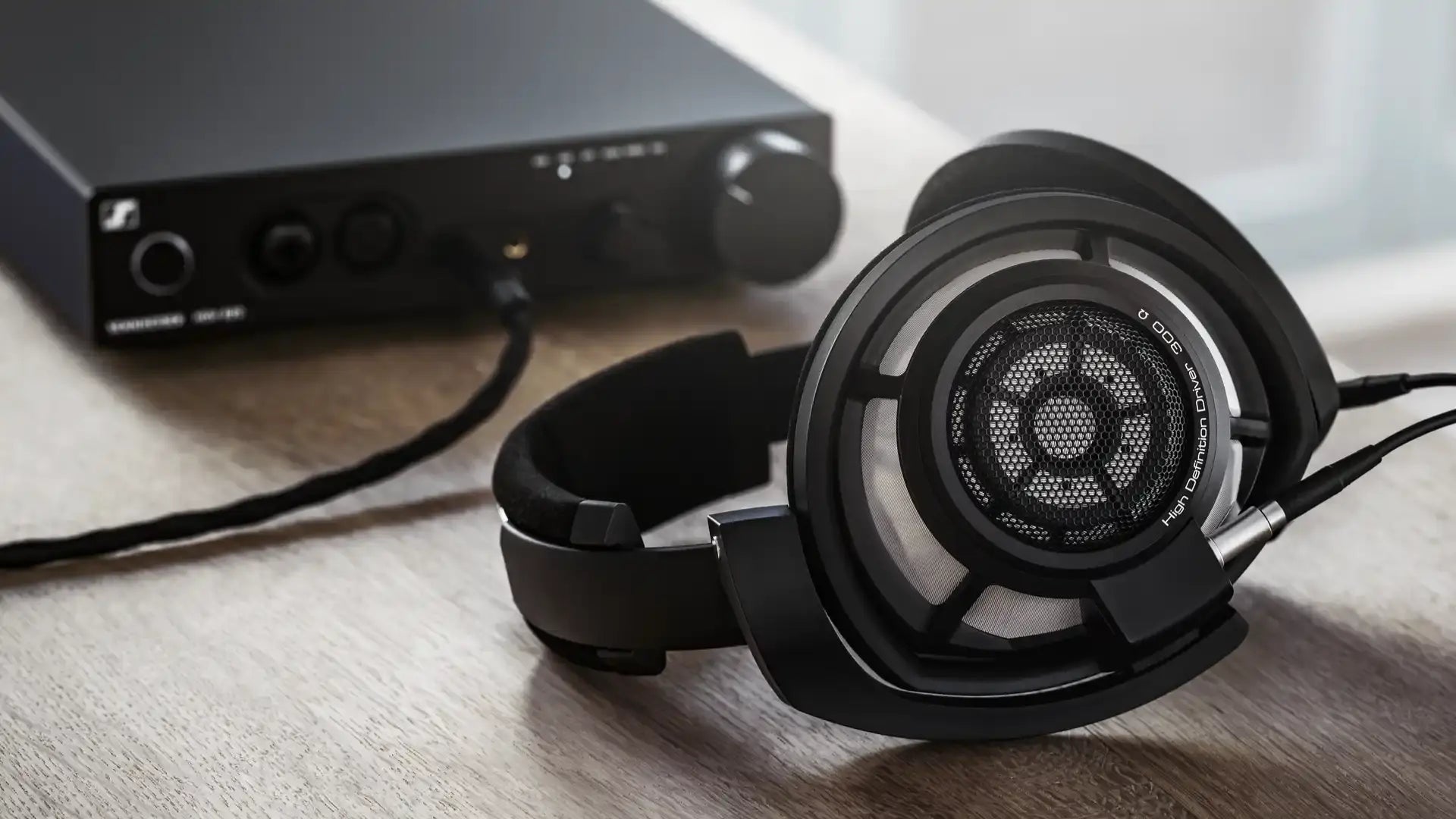 การฟังที่บ้าน